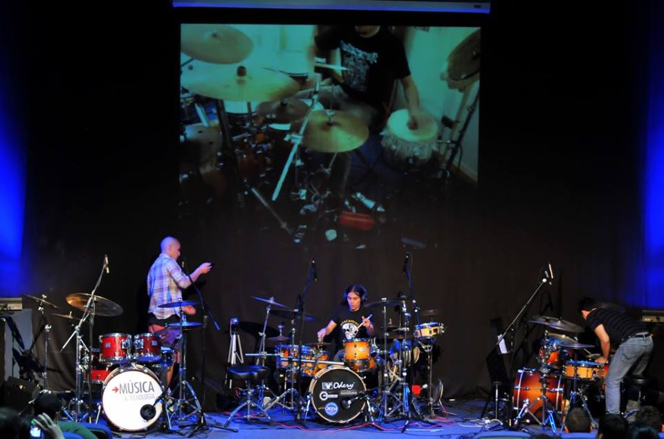 Felipe Van Der Mer con Tabla y Batería